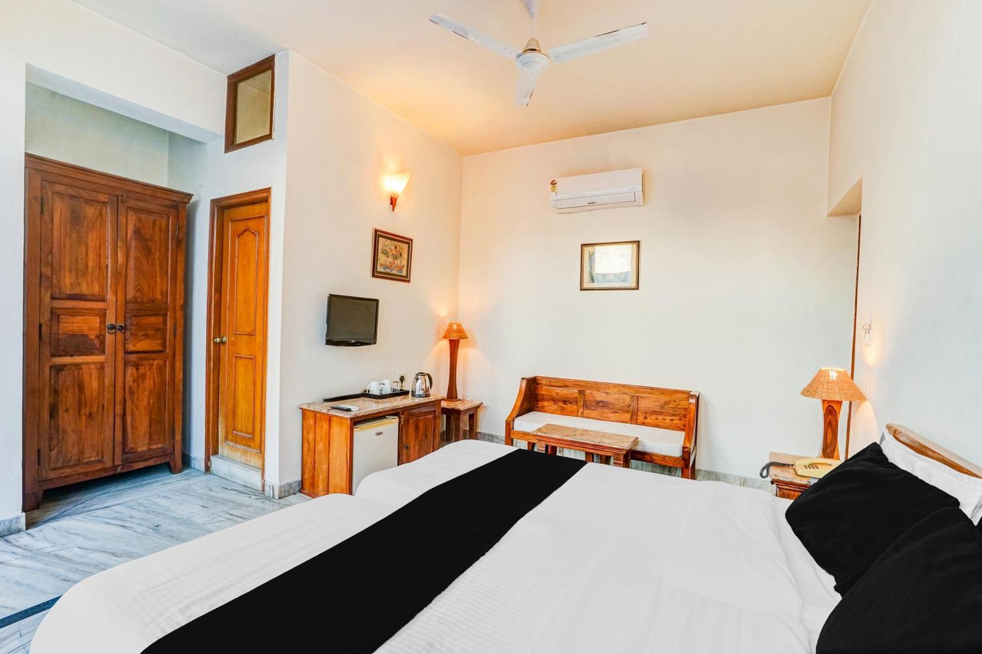 Super Hotel O Sansarchandra Road Formerly Luna Rosa Jaipur Eksteriør bilde
